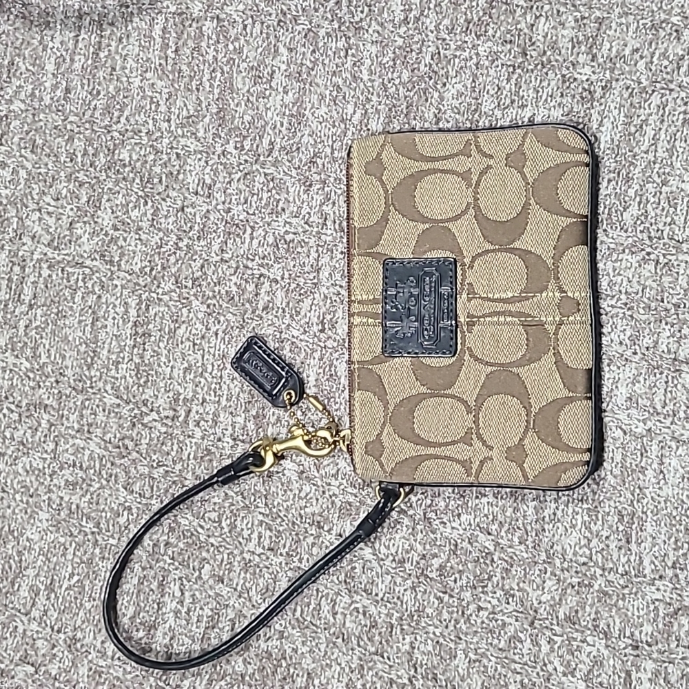 Coach C Signature wristlet